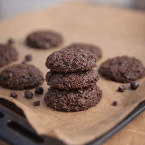 Almás–karobos tofus keksz